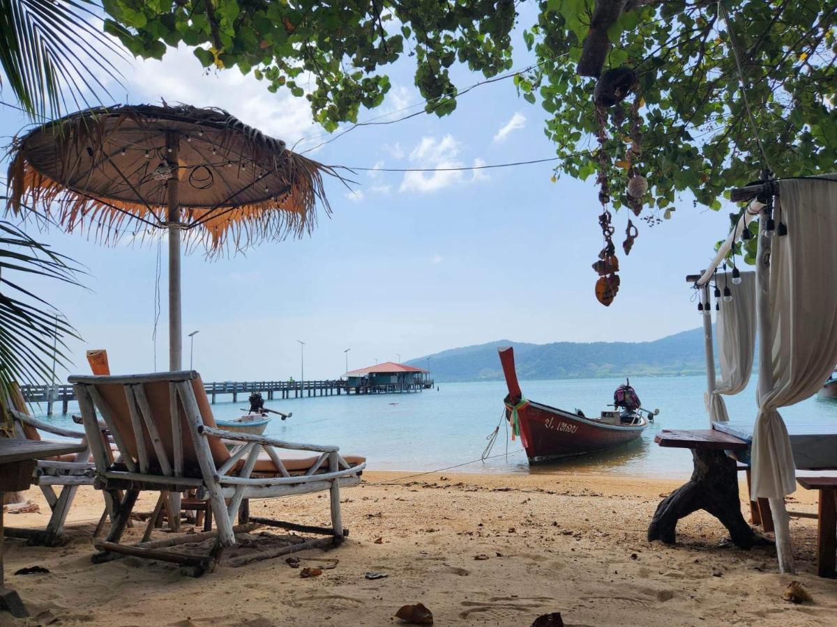 Malee Homestay Ko Por Esterno foto