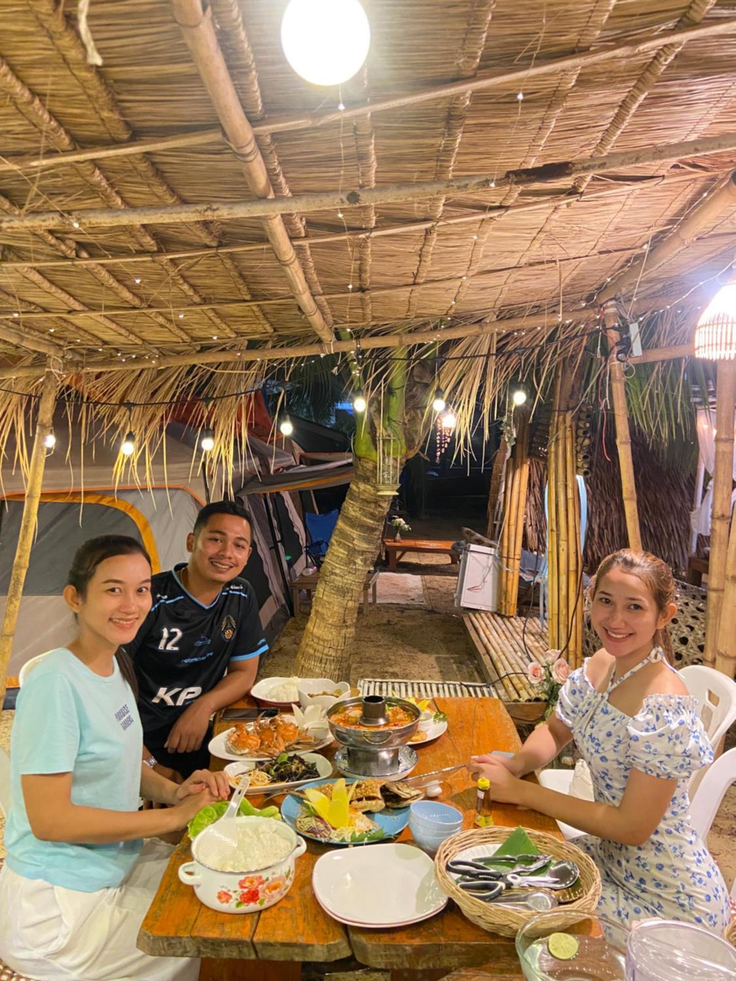 Malee Homestay Ko Por Esterno foto